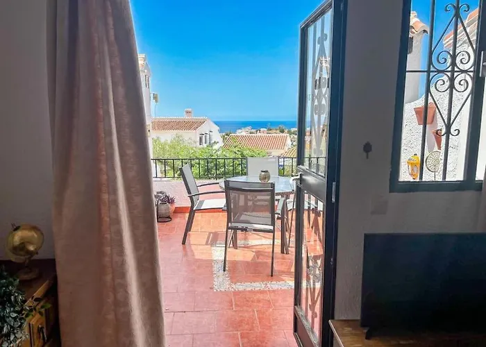 A2406 Capistrano Village, Апартаменты *